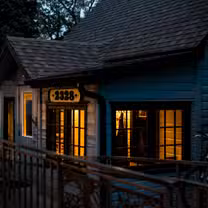 Foto von River and Woods Restaurant Restaurant