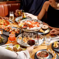 A photo of Earls Kitchen + Bar - St. Albert restaurant