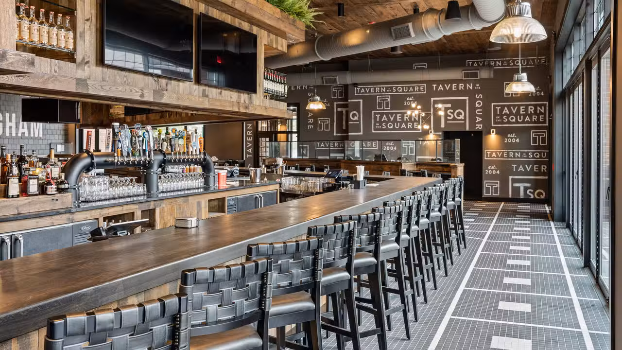 Interior - Tavern in the Square - Framingham, Framingham, MA