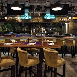107 Steak & Bar
