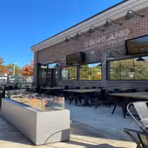 A photo of The Highland Restaurant & Bar restaurant