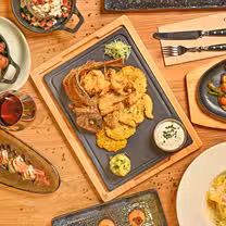 A photo of El ÑaÑo Internacional restaurant