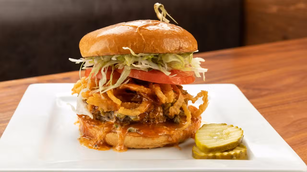 BRU Burger Bar - Fort Wayne, Fort Wayne, IN
