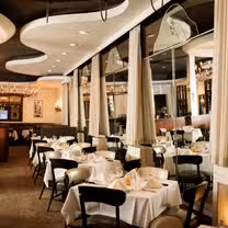 A photo of Murray's Restaurant & Cocktail Lounge restaurant