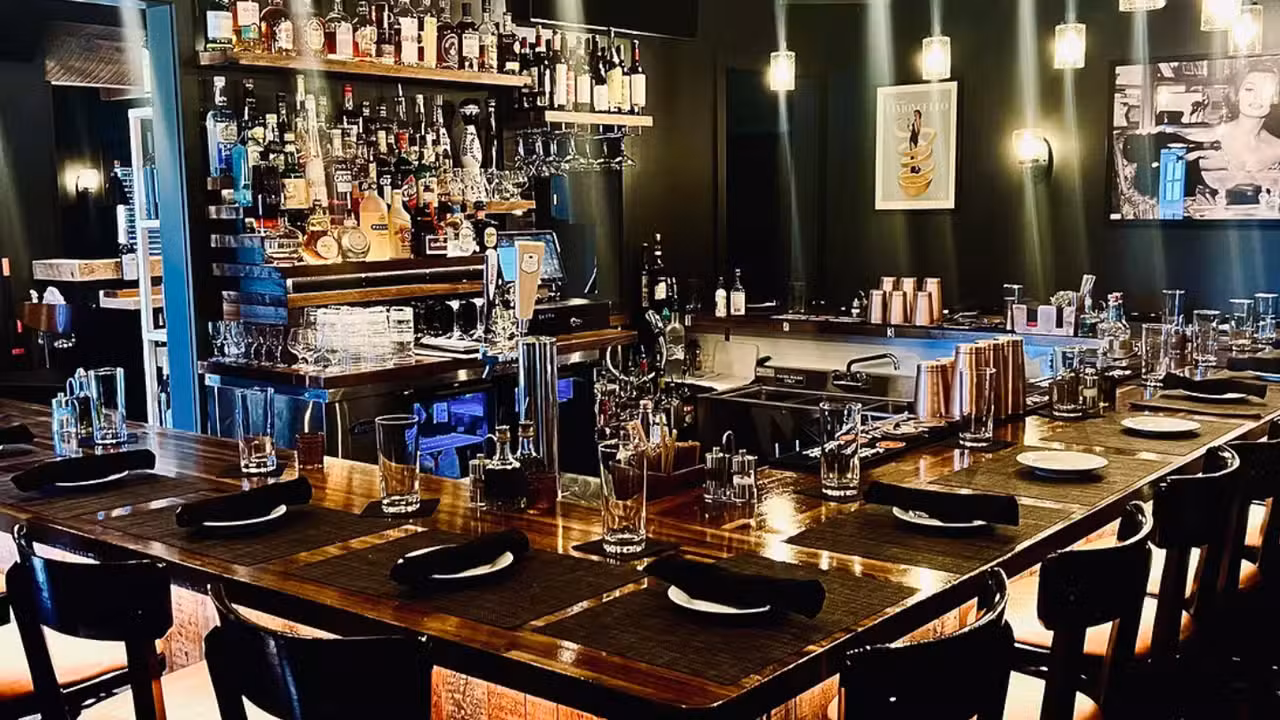 Interior - Milano's Italian Kitchen, Harwich, MA