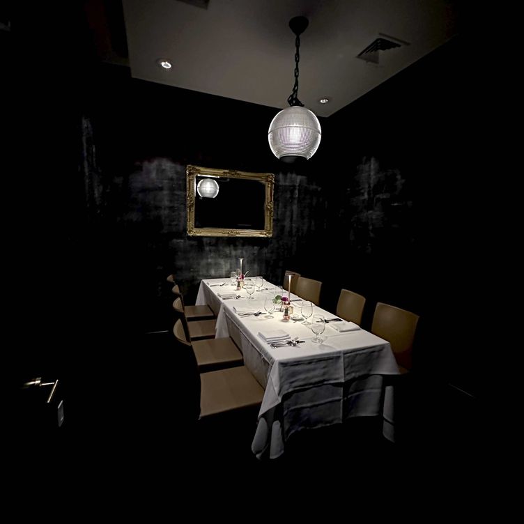 Mike's Bistro - UES