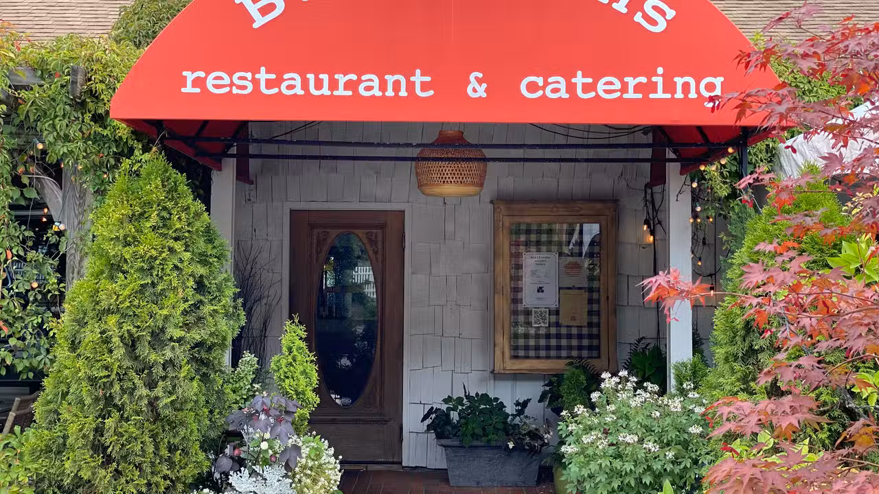 Exterior - Bullfinchs, Sudbury, MA