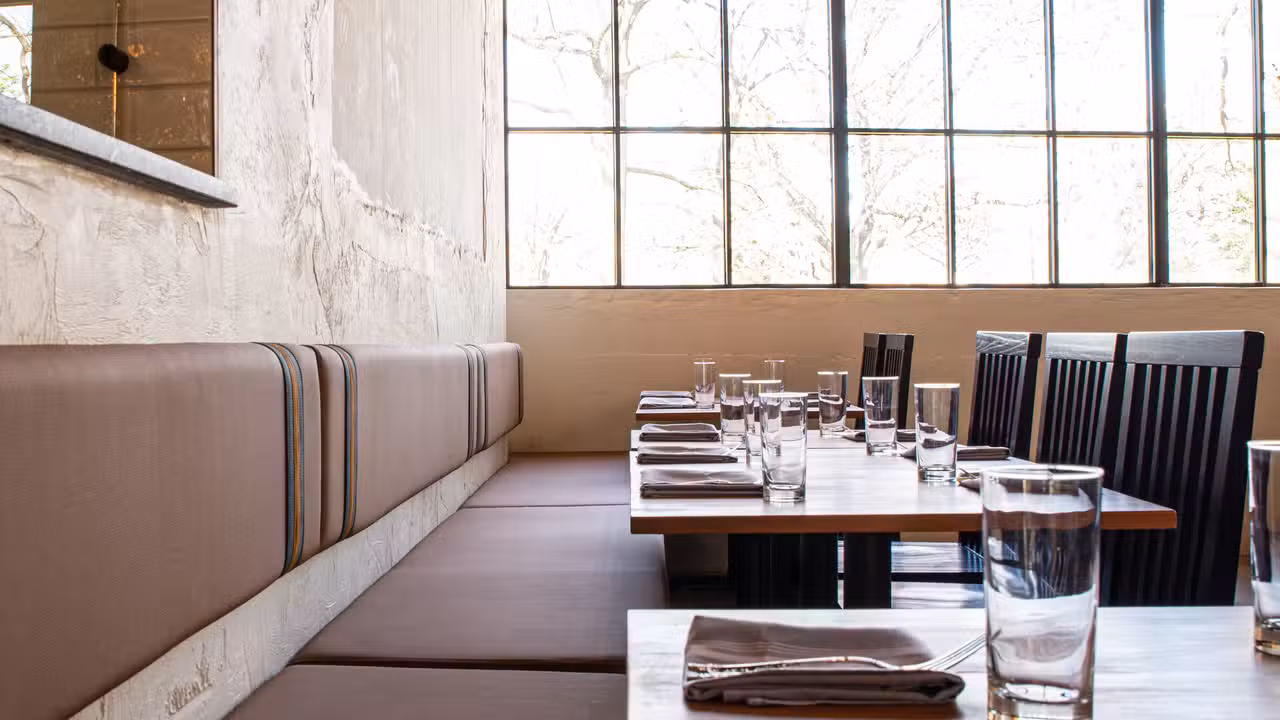 Binnenkant - SOURCE Restaurant, Cambridge, MA