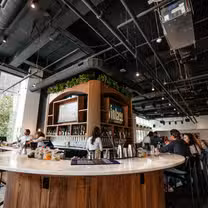 Foto von Vintage on Race Restaurant