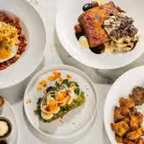 Brunch & Bubbles | Saturdays & Sundays 10am – 2pm foto