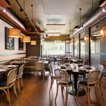 Una foto del restaurante Alessandro’s Italian