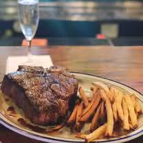 A photo of Doe's Eat Place - Baton Rouge restaurant
