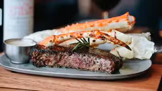 Foto von black & blue Steak and Crab - Buffalo Restaurant