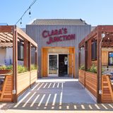 Cover image for Clara's Junction
