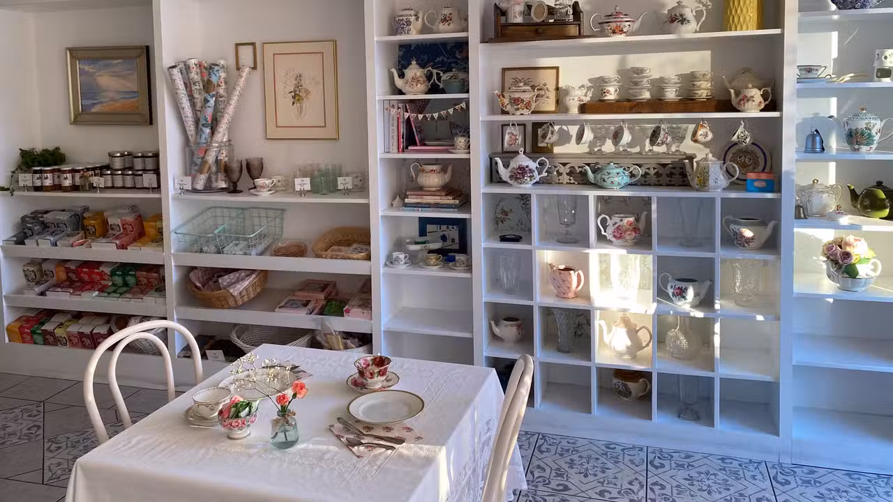 The Vintage Tea and Cake Company - Belmont, Belmont, MA