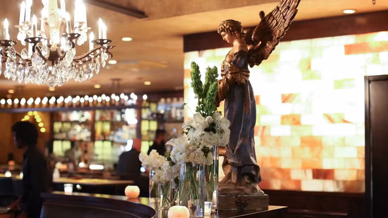 Binnenkant - The Mission – Old Town Scottsdale, Scottsdale, AZ