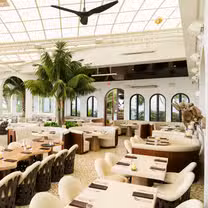 Een foto van restaurant Javier's Crystal Cove