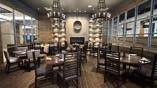 A photo of Cheers Bistro at the DoubleTree restaurant