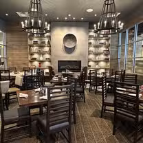 A photo of Cheers Bistro at the DoubleTree restaurant