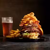 Brick House Tavern + Tap - Humbleの写真