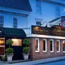 Una foto del restaurante Willy’s Steakhouse Grill & Sushi Bar