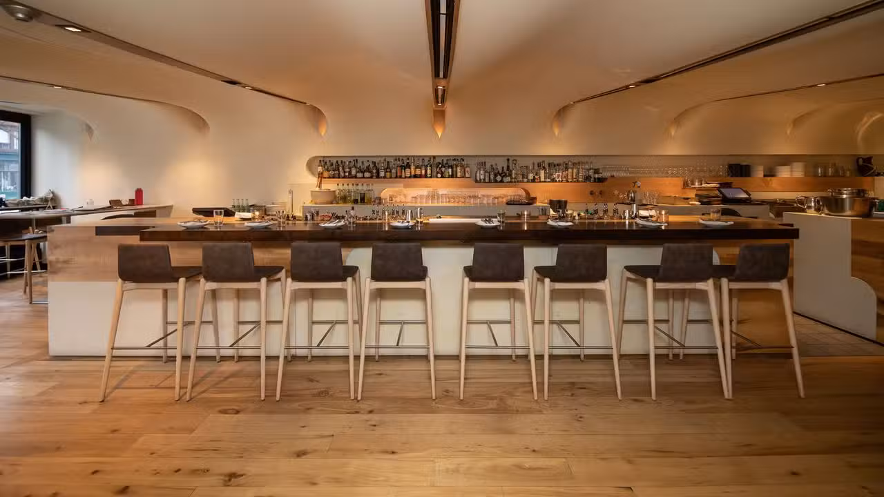 Interior - Quetzal, Toronto, ON
