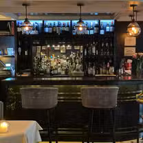 Foto von La Petite Maison - Atlanta Restaurant