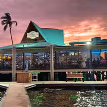 Een foto van restaurant The Boathouse on Naples Bay