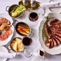 A photo of Paris Bar restaurant