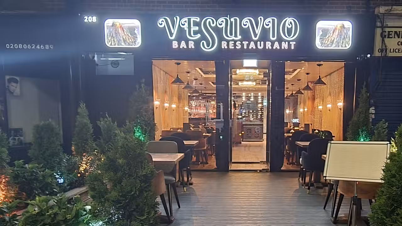 Vesuvio, Twickenham, Greater London