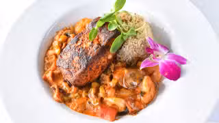 Una foto del restaurante Lou Lou in Middletown
