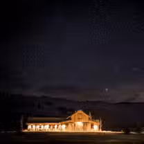 A photo of Buckle Barn restaurant