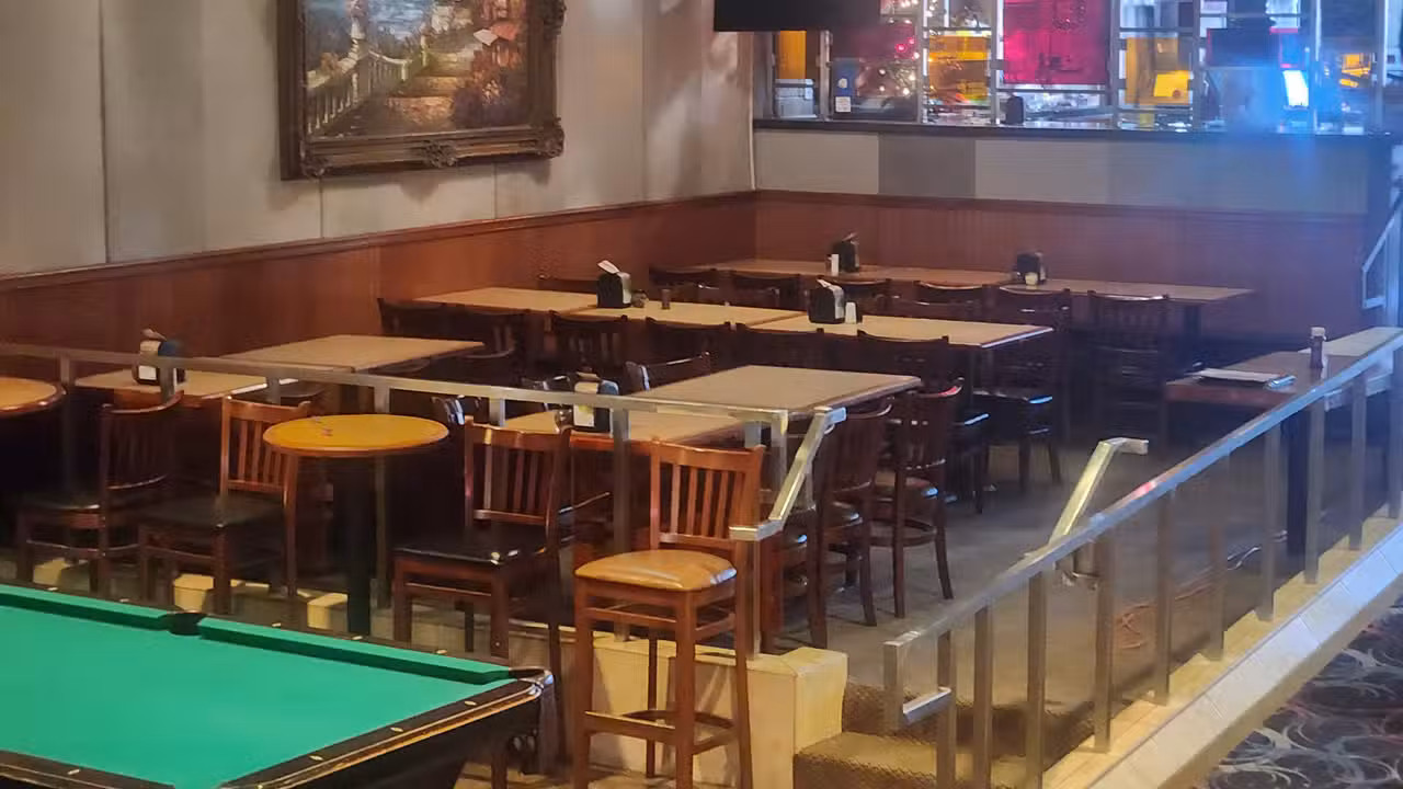 Café &amp; Games Group Dining for 40 Guests - La Bella's, Chula Vista, CA
