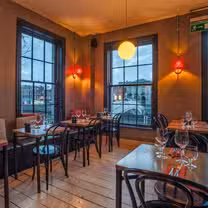 Una foto del restaurante The Woollen Mills