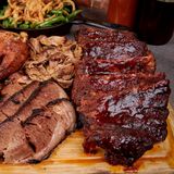 Cover image for Smoqued California Barbeque