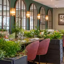 Una foto del restaurante Hogarths Brasserie