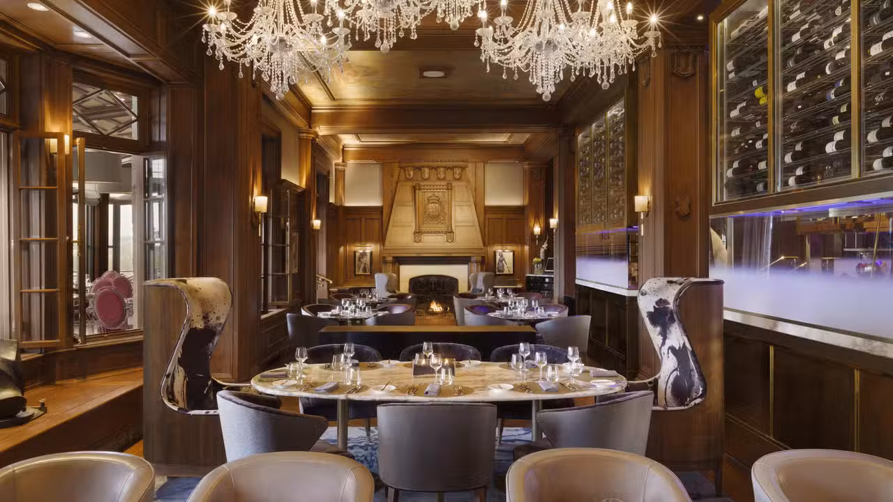 Le Champlain Restaurant - Fairmont Château Frontenac, Québec City, QC