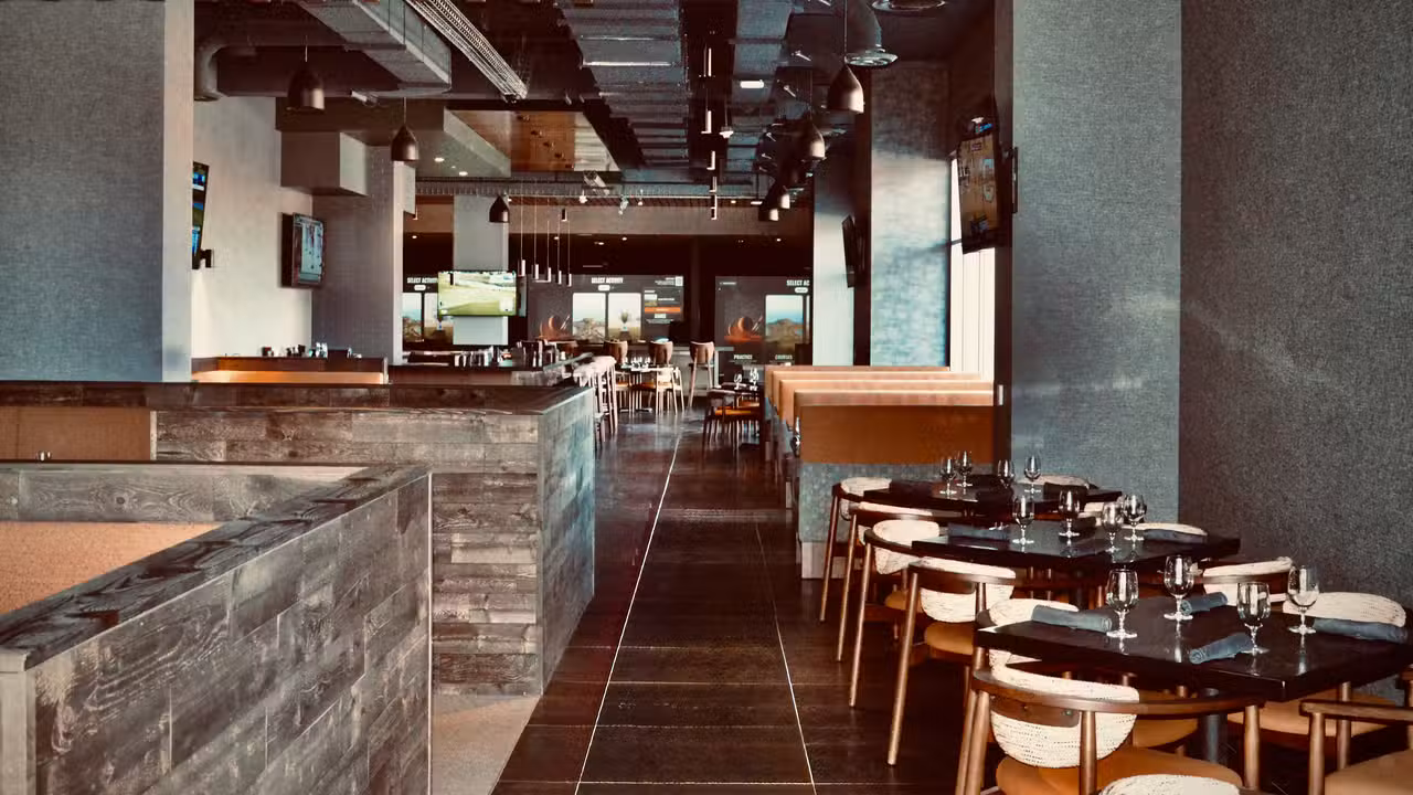 Interior - 20th Hole, Ivins, UT