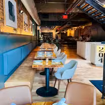 A photo of 204 North Kitchen & Cocktails restaurant
