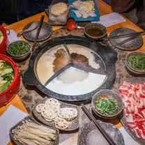 Una foto del restaurante Golden Dragon Hot Pot