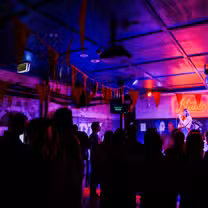 Foto von Blute's Bar Restaurant