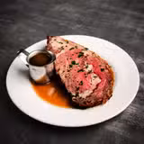 7-Hour Kiawe Smoked Prime Rib foto