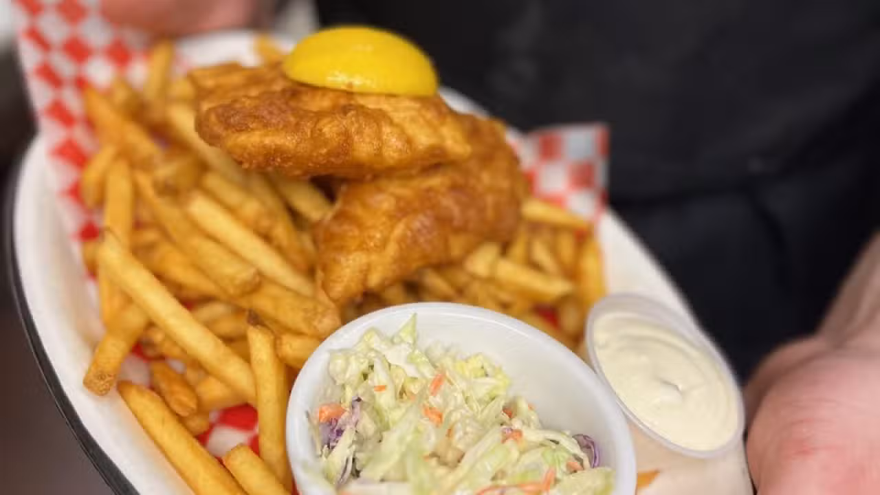 Comida - French Creek Pub, Parksville, BC