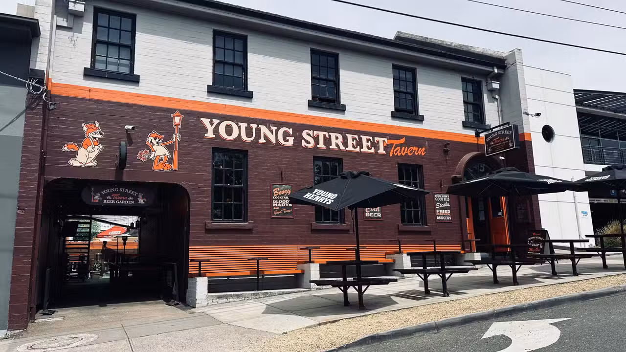 Young Street Tavern, Frankston, AU-VIC