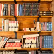 Foto von Rare Books Bar Restaurant