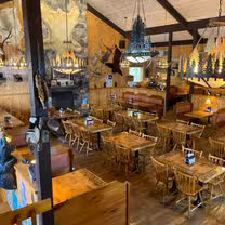 A photo of Bill's Pizza & Pub North - Third Lake restaurant