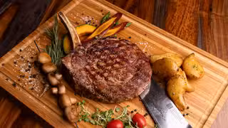 Een foto van restaurant Sawmill & The Mill Craft Bar + Kitchen - Grande Prairie