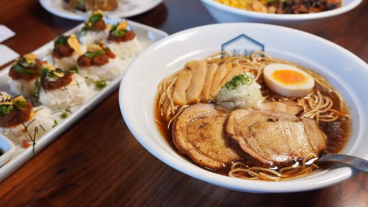 Essen - RAKKAN RAMEN, Chicago, IL