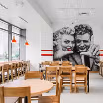 A photo of Stellina Pizzeria - Tysons restaurant