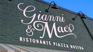 Una foto del restaurante Gianni and Mac's Ristorante Piazza Nostra